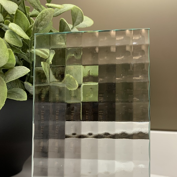 5mm Cross Reeded Textured Glass